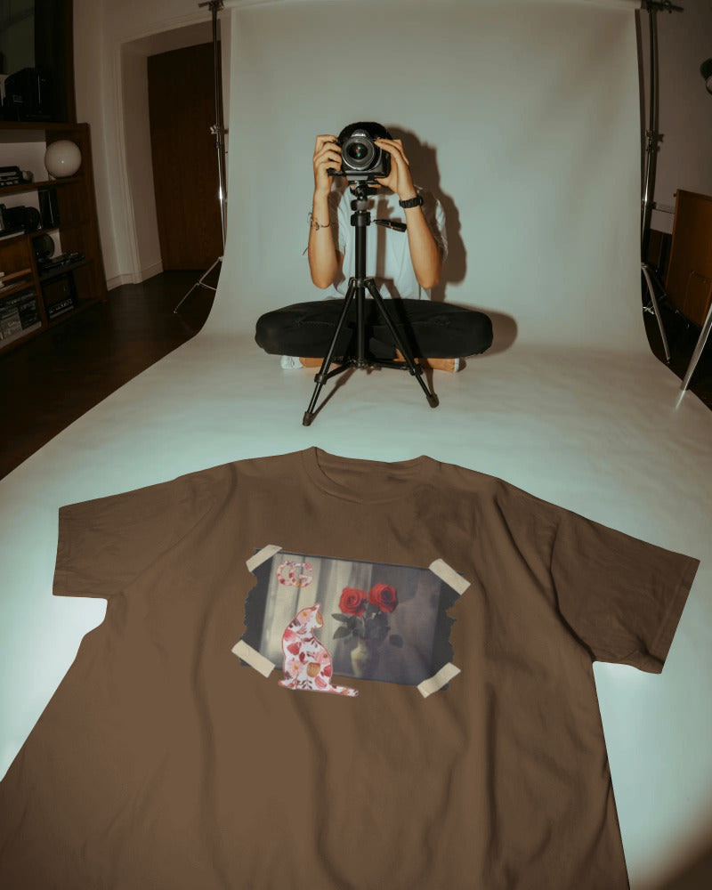 CatyGato Organic Cotton Cats and Photographs T-Shirt 9