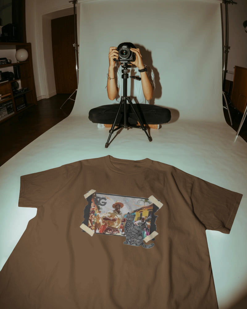 CatyGato Organic Cotton Cats and Photographs T-Shirt 5