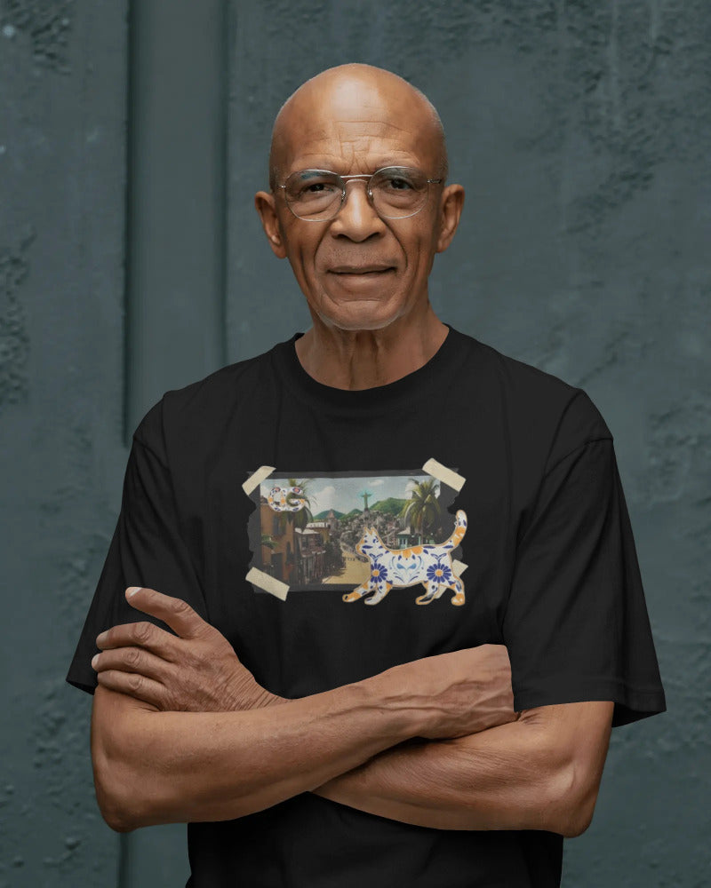CatyGato Organic Cotton Cats and Photographs T-Shirt 2